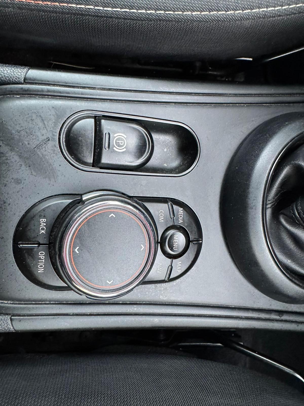 MINI COOPER COUNTRYMAN 1.5 SE ALL4 AUTOM