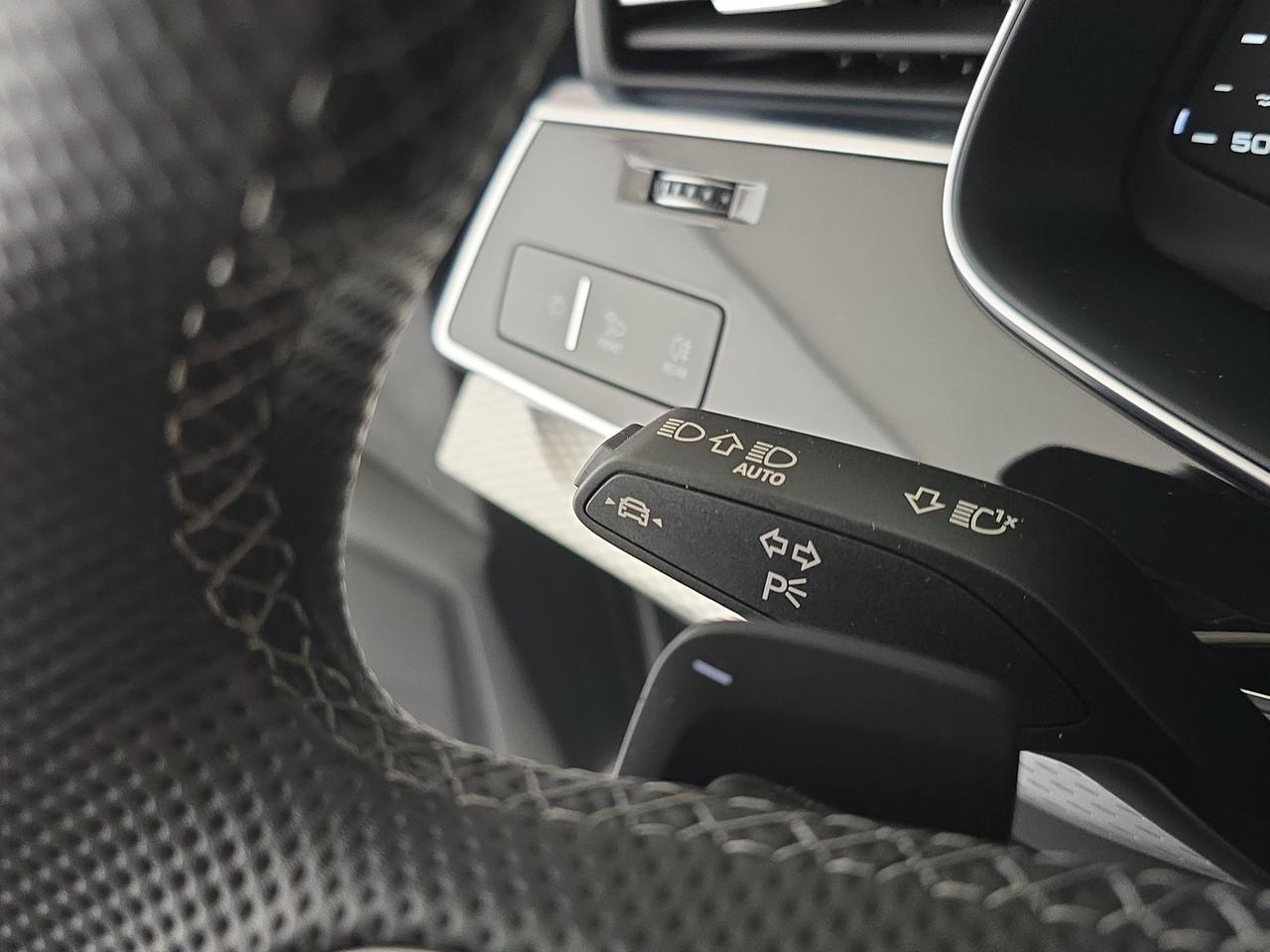 Audi Q8 3.0 tdi mhev s line edition quattro 286cv tiptronic