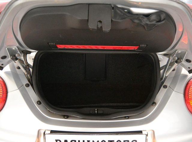 VOLKSWAGEN New Beetle 1.4 16V Cabrio