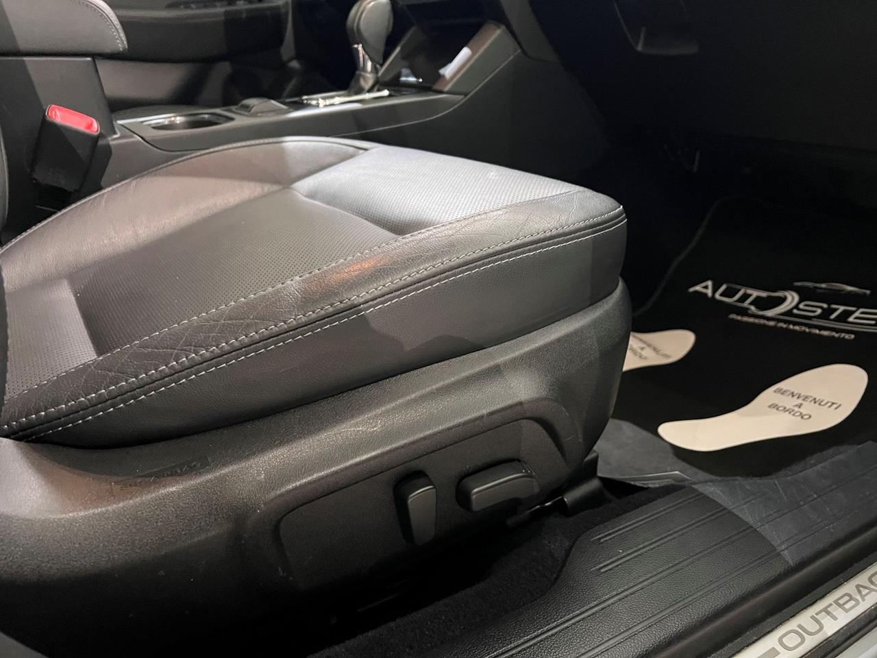 SUBARU Outback V 2018 2.5i GPL 4X4 Premium Auto - GANCIO - TETTO