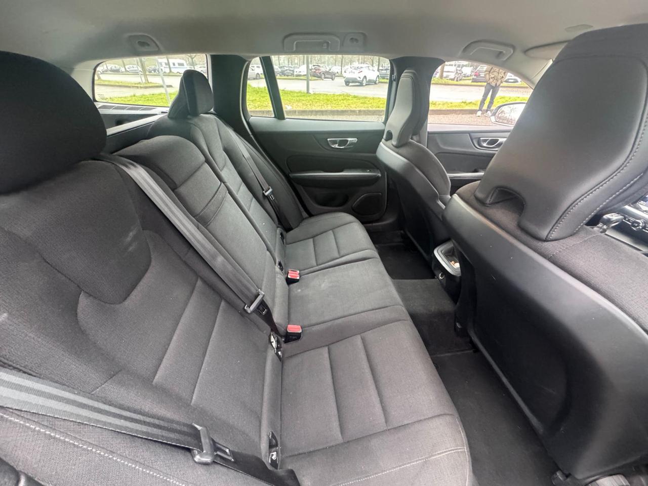 Volvo V60 2.0 d3 Momentum Business Pro auto my21