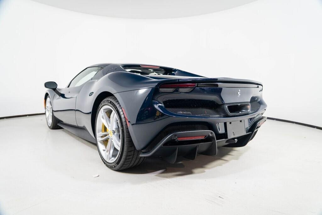 Ferrari 296 GTB NOLEGGIO LUNGO TERMINE - LEASING FULL INCLUSIVE