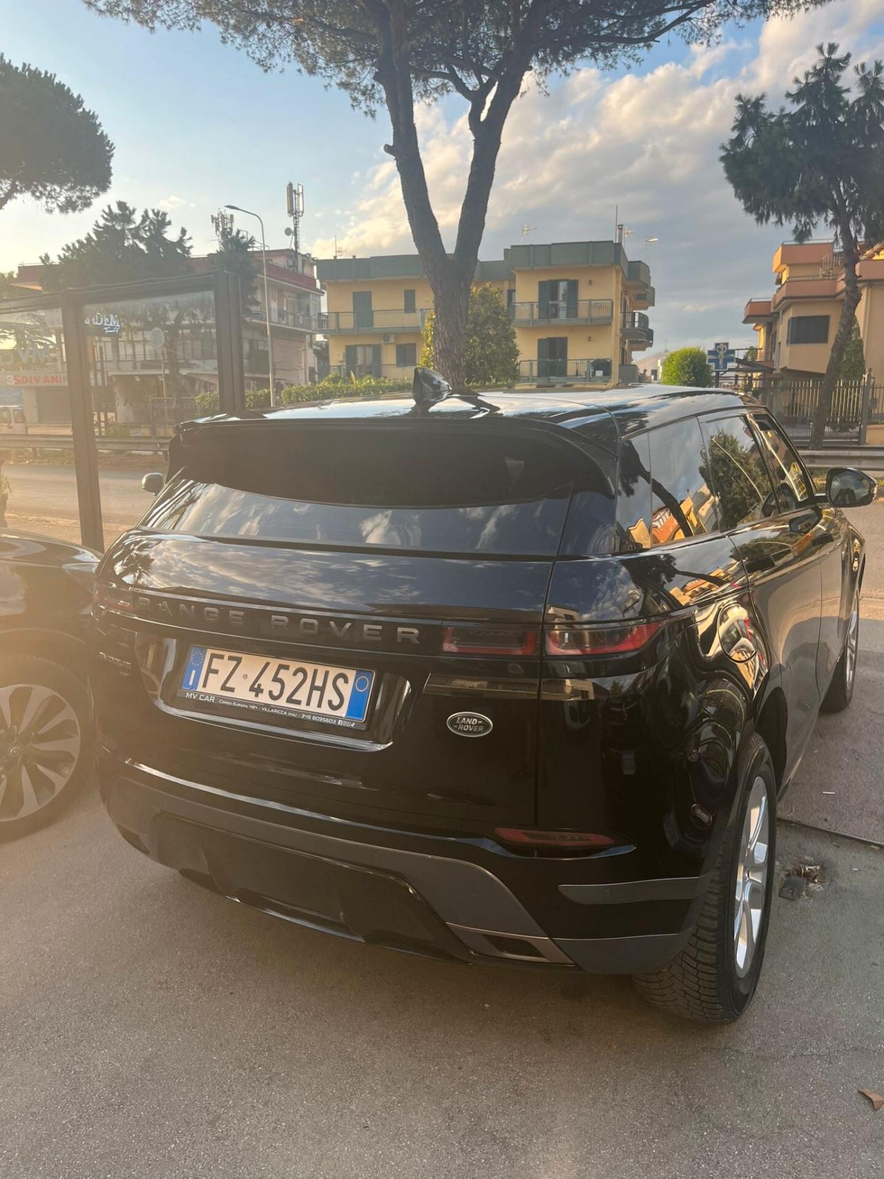 Land Rover Range Rover Evoque LAND ROVER EVOQUE R-DYNAMIC
