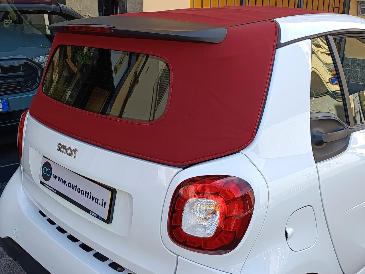 Smart ForTwo 70 1.0 twinamic cabrio Passion Capote Rossa