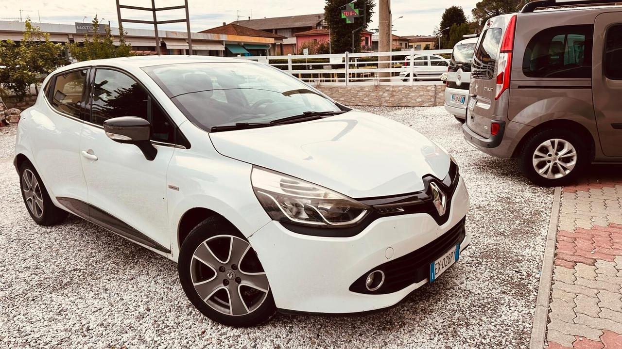Renault Clio 1.2 75CV 5 porte Costume National