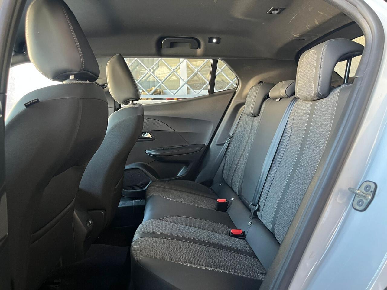 Peugeot 2008 BlueHDi 92 S&S EAT8 Allure Valuto Permute