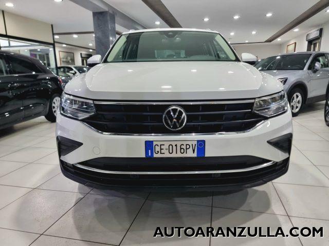 VOLKSWAGEN Tiguan NEW 2.0 TDI 150CV SCR DSG Life Navi - Fari a Led