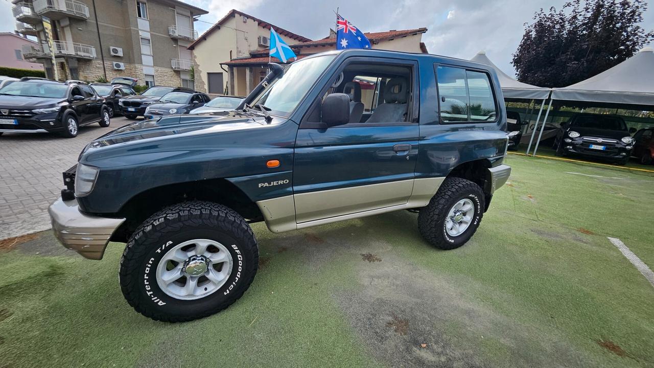Mitsubishi Pajero 2.8 TDI Metal-top S.S. GLS Target