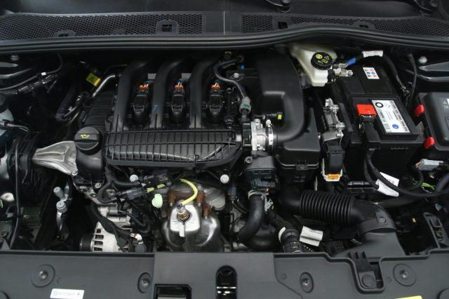 OPEL Corsa 1.2 Edition / Neopatentati Tech pack edition