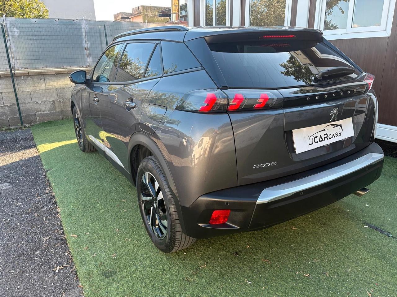 Peugeot 2008 BlueHDi 130 S&S EAT8 Allure