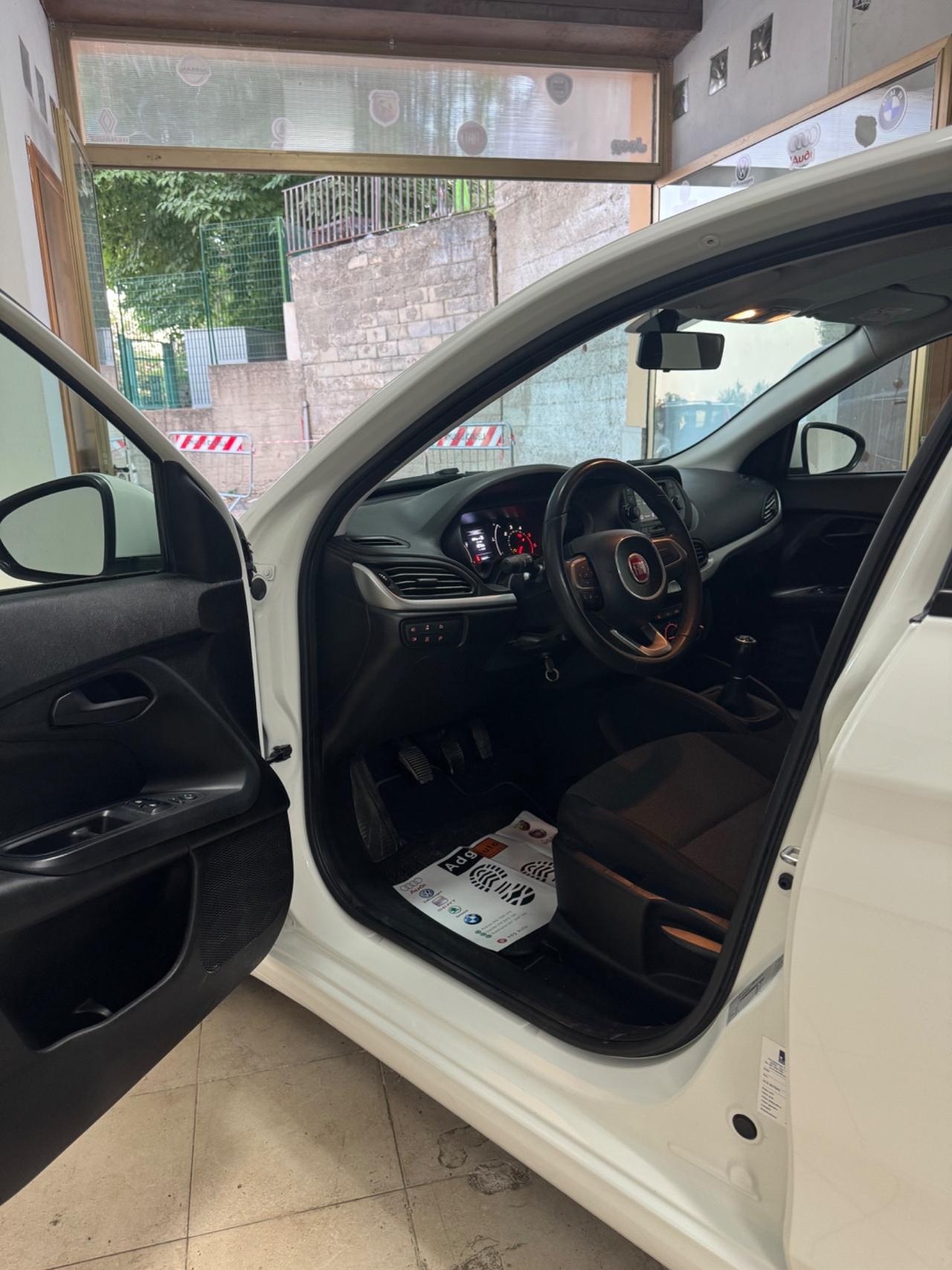 Fiat Tipo 1.3 Mjt S&S 5 porte Sport