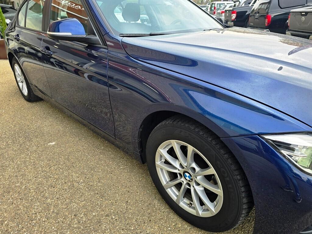 Bmw 318 318d BERLINA LUXURY DA VETRINA!