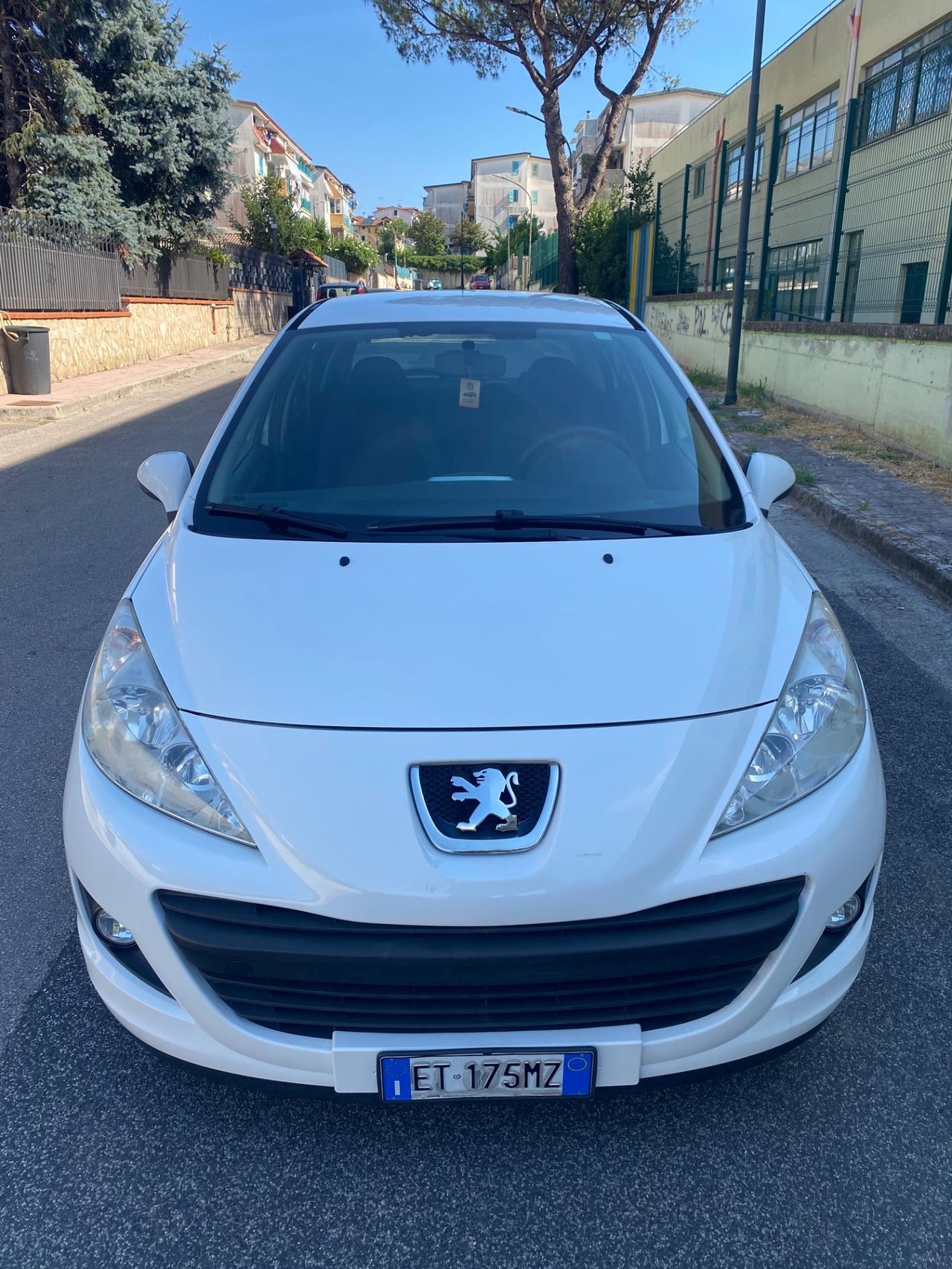Peugeot 207 Plus 1.4 8V 75CV 5p. ECO GPL