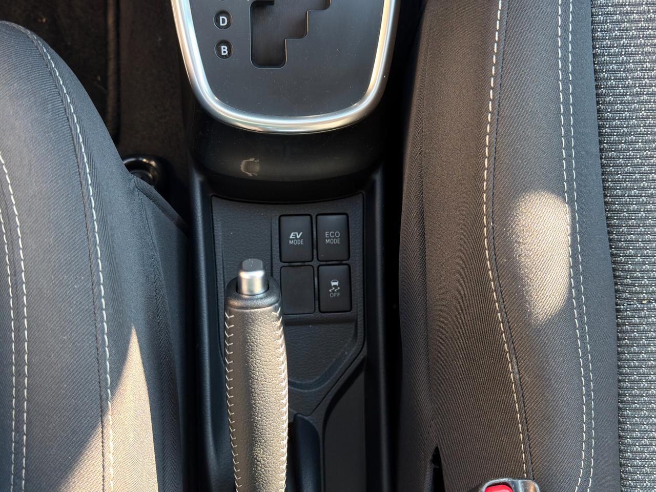 Toyota Yaris 2016 5p 1.5cc 75Cv Automatica