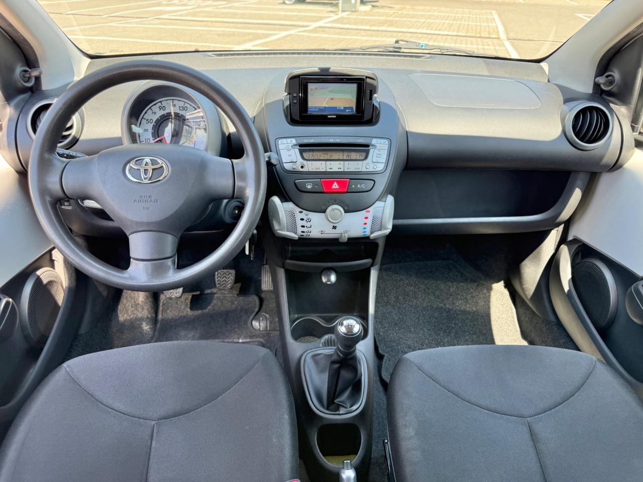 Toyota Aygo 1.0 12V VVT-i 5 porte 68Cv*Navi*Neopatentati