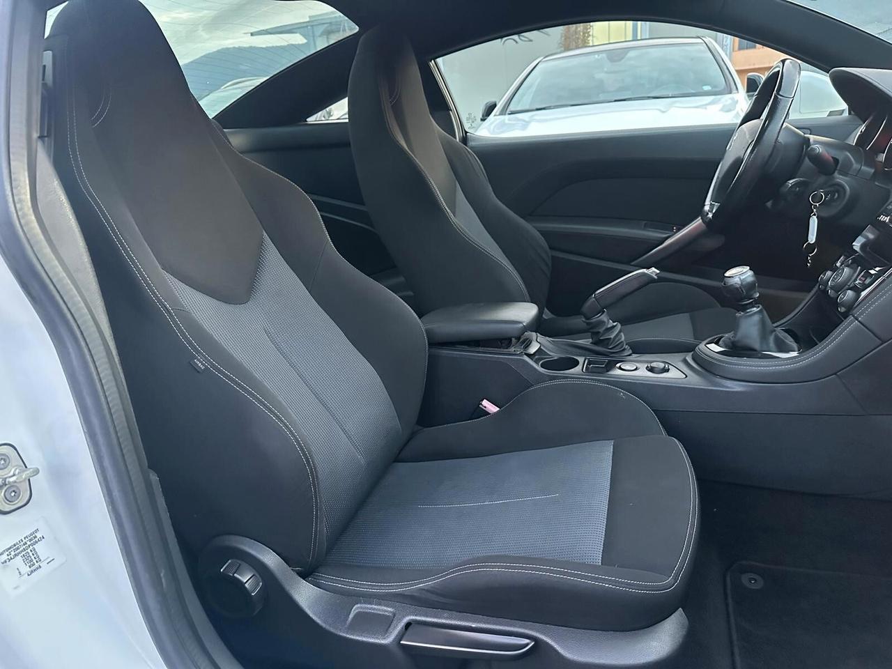 Peugeot RCZ 2.0 HDi 163CV