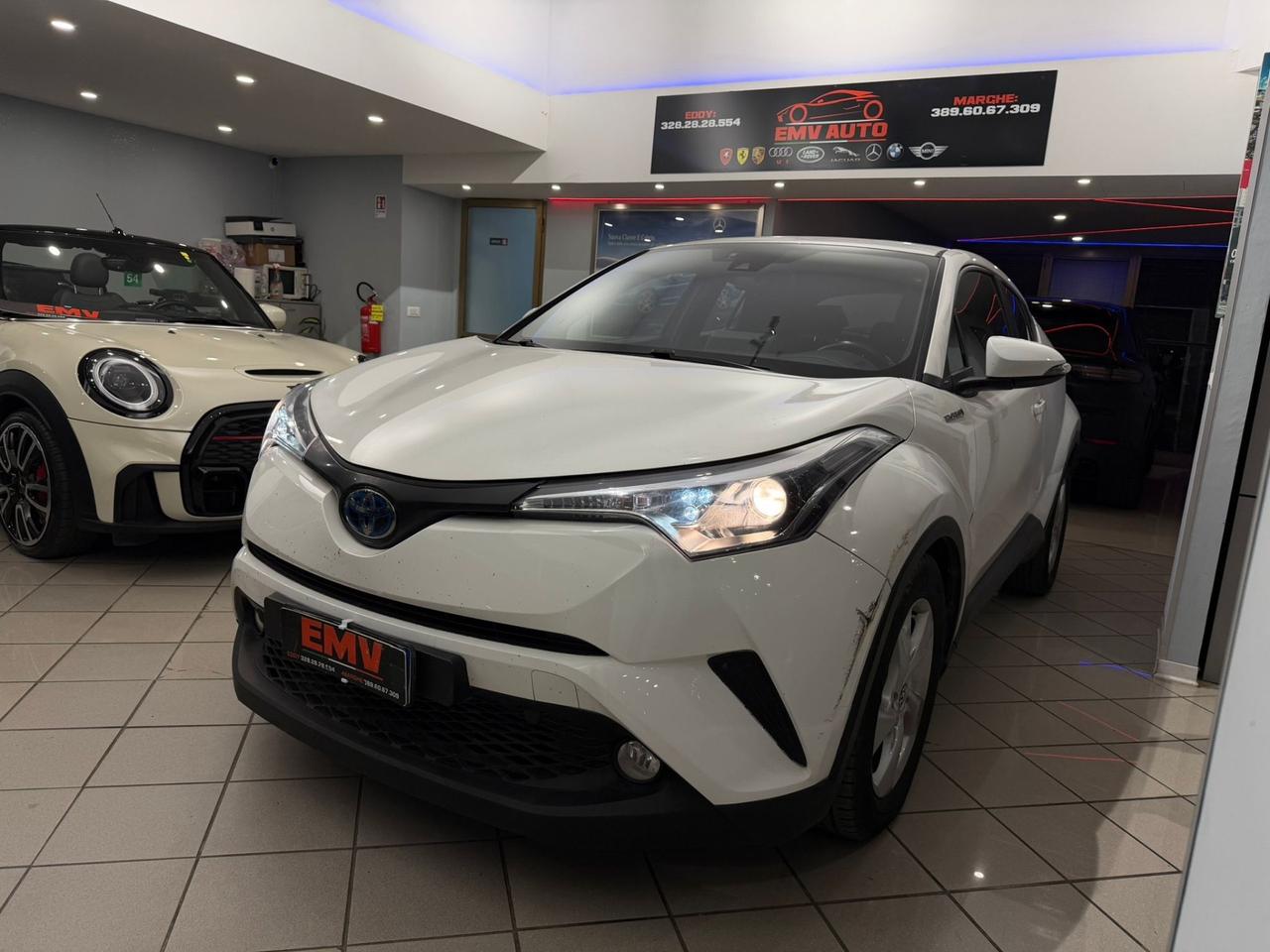 Toyota C-HR 1.8 Hybrid E-CVT Style