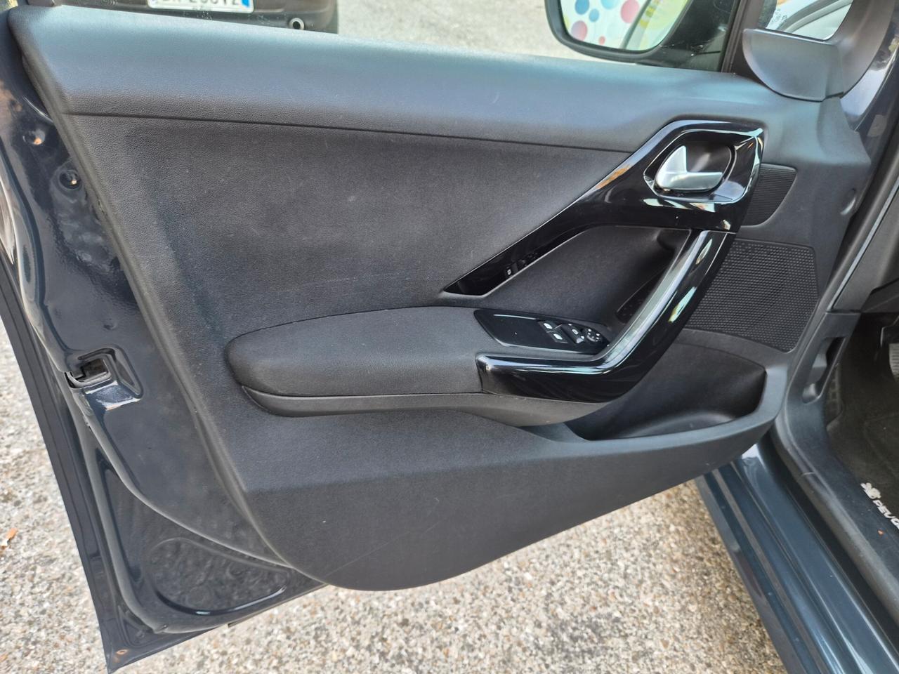 Peugeot 208 1.4 VTi 95 CV 5p. GPL Active