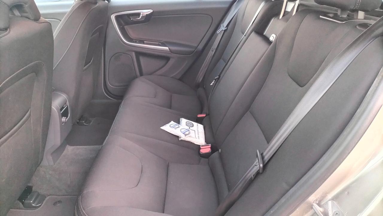 Volvo V60 D4 1600 D **PREZZO REALE **