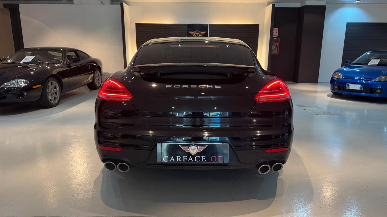 Porsche Panamera 3.0 300CV PLATINUM EDITION - 2015