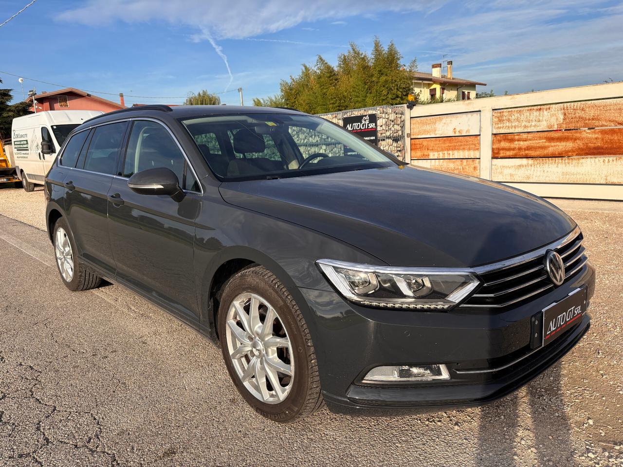 Volkswagen Passat Variant 2.0 TDI DSG Business BlueMotion Tech