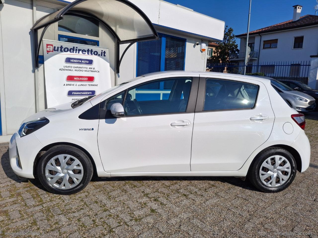 TOYOTA Yaris 1.5 Hybrid 5p. Business