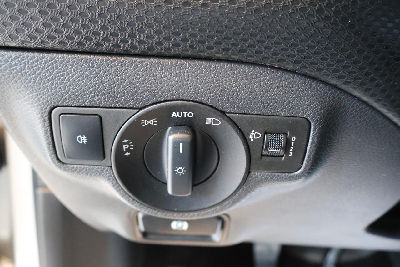 Mercedes-Benz A 180 cdi (be) Sport okneopatentati