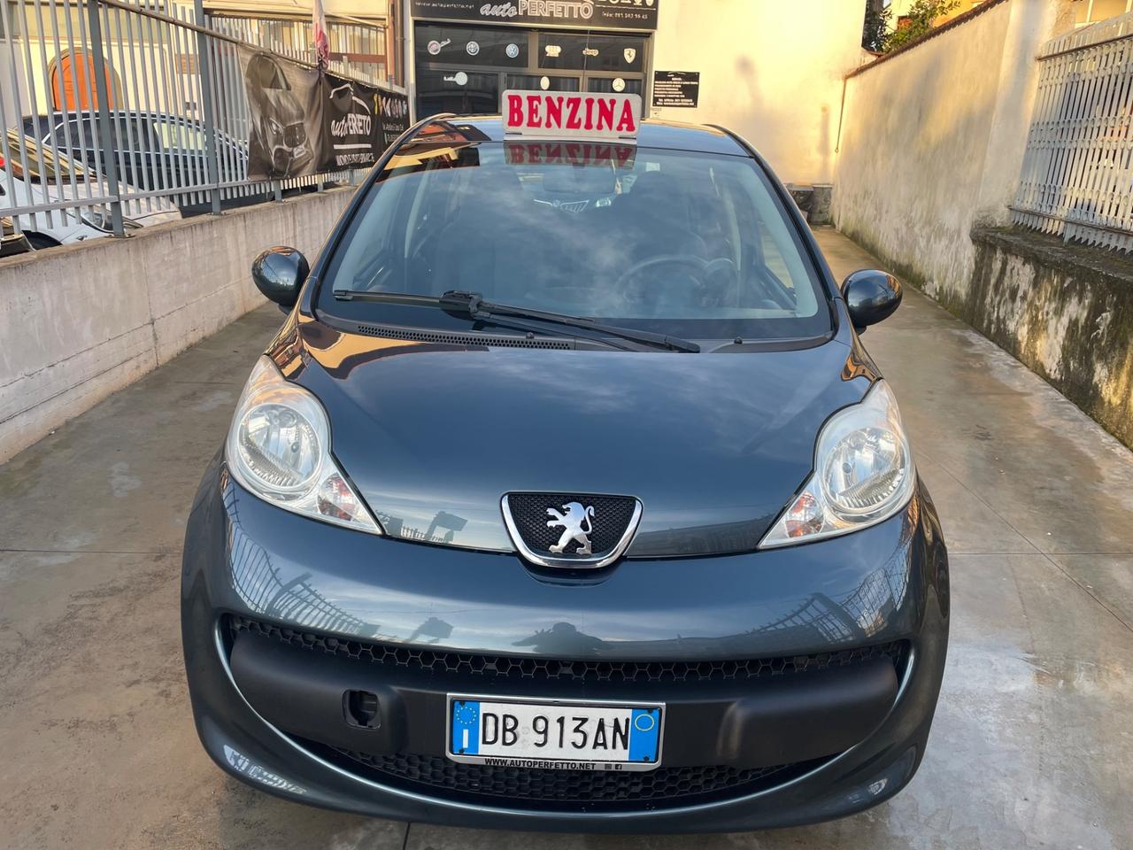 Peugeot 107 1.0 68CV 5p. Sweet Years