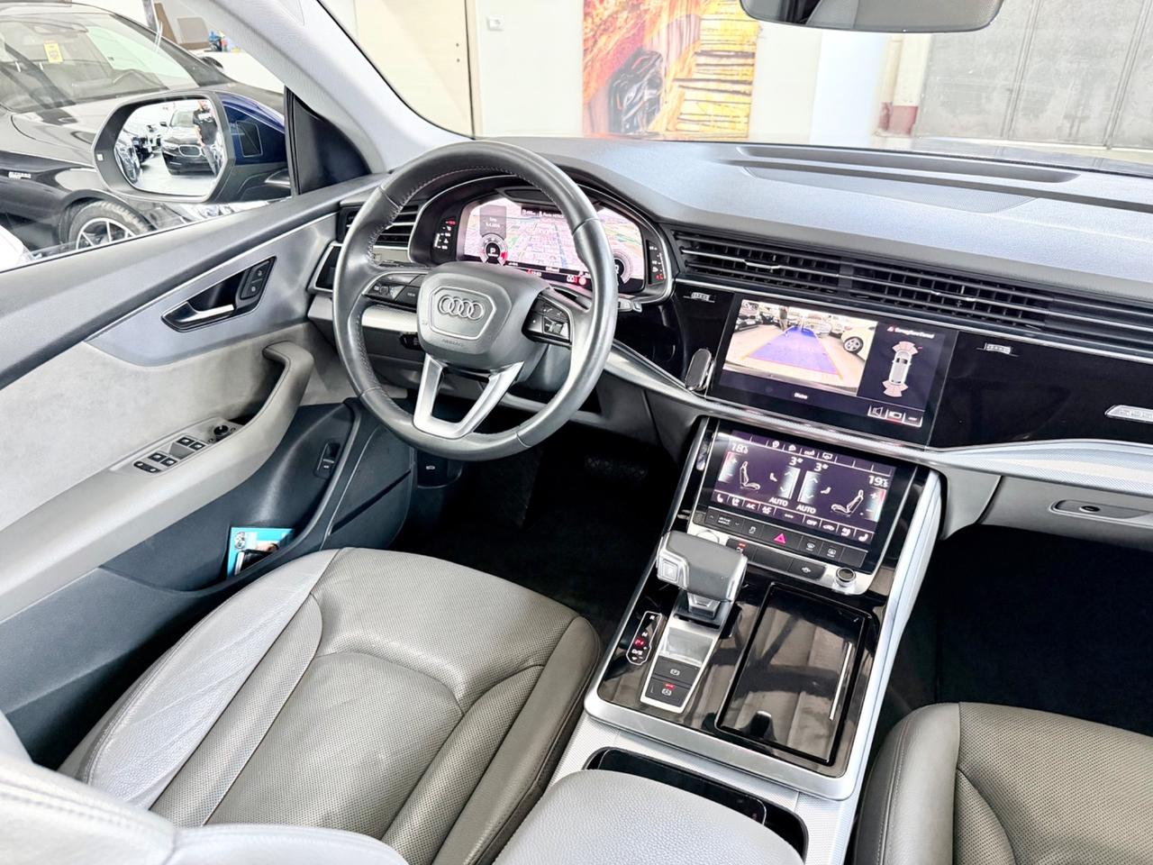 Audi Q8 50 TDI quattro tiptronic S-LINE PANORAMICO
