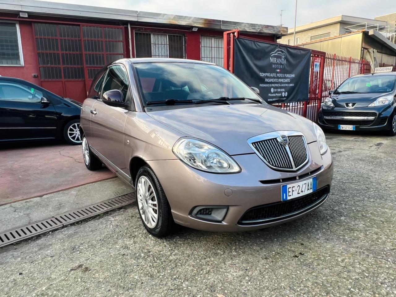 Lancia Ypsilon 1.2 69 CV Elle