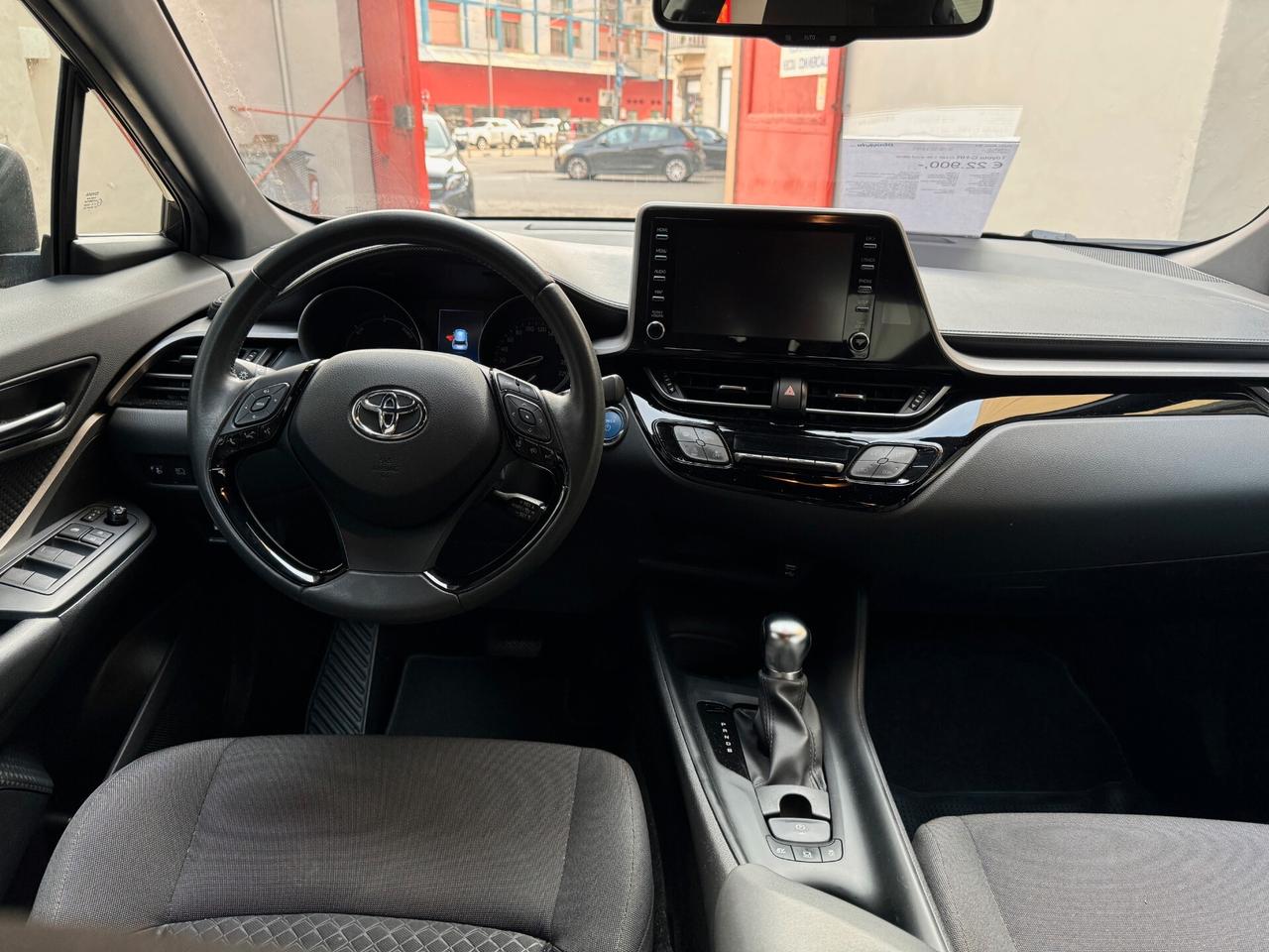 Toyota C-HR 1.8 Hybrid E-CVT Active