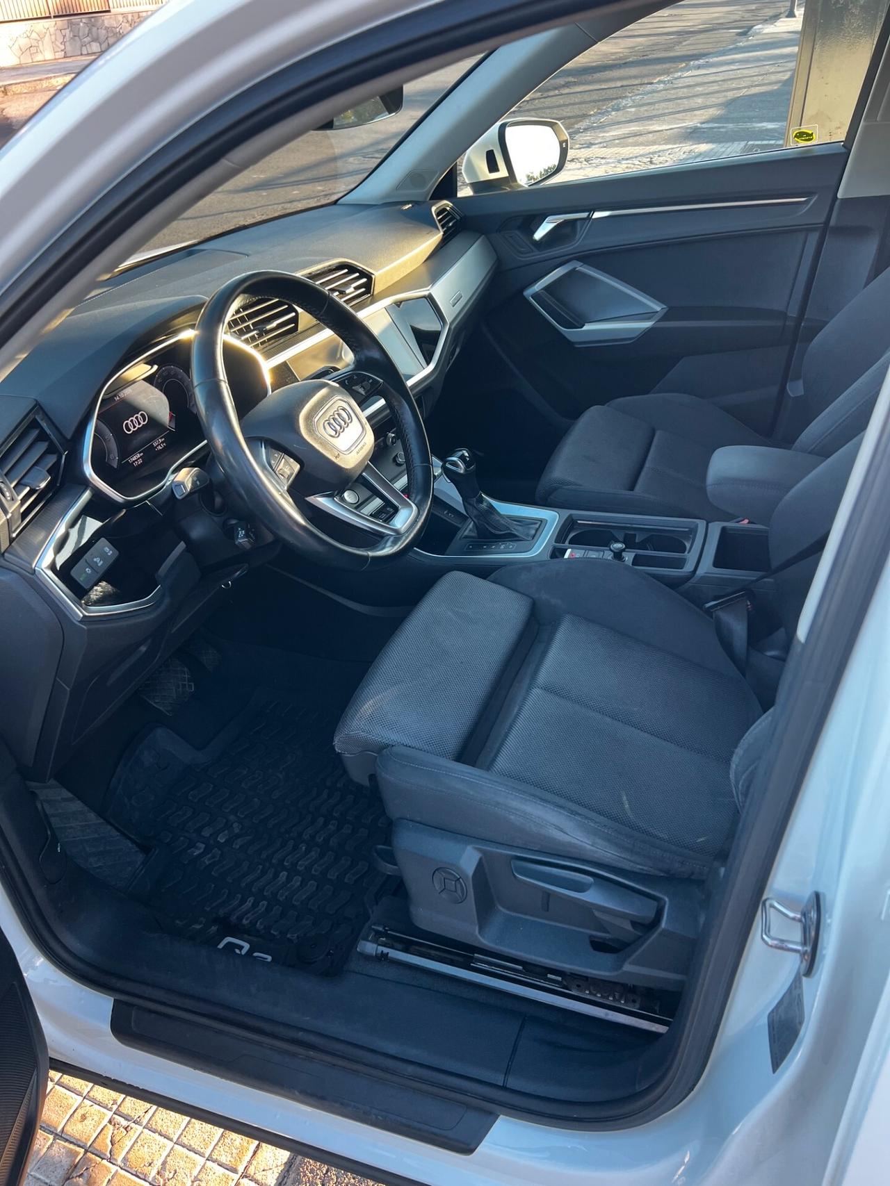 Audi Q3 35 TDI S tronic line edition
