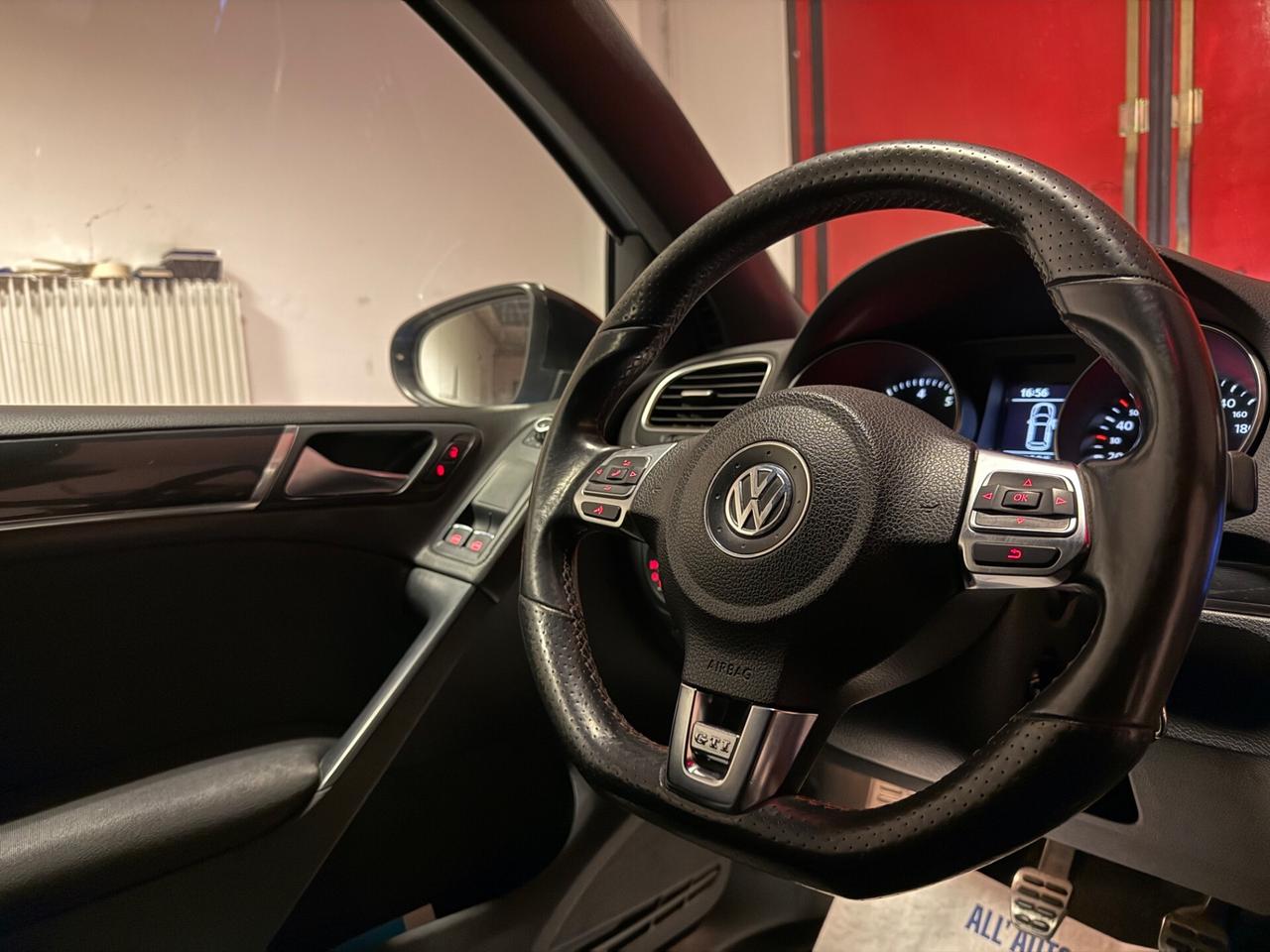 Volkswagen Golf GTI 2.0 TSI 3p.