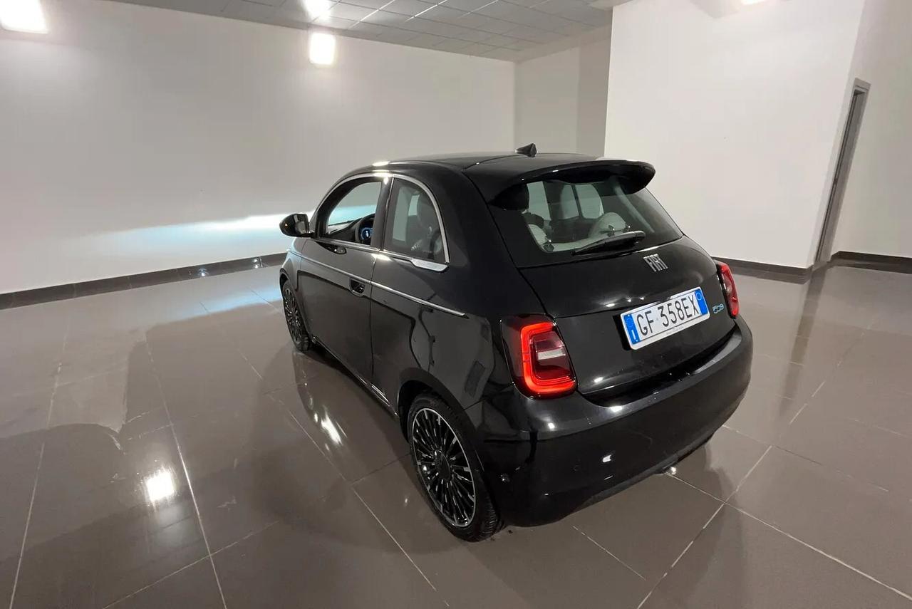 Fiat 500 500e 3+1 42 kWh La Prima