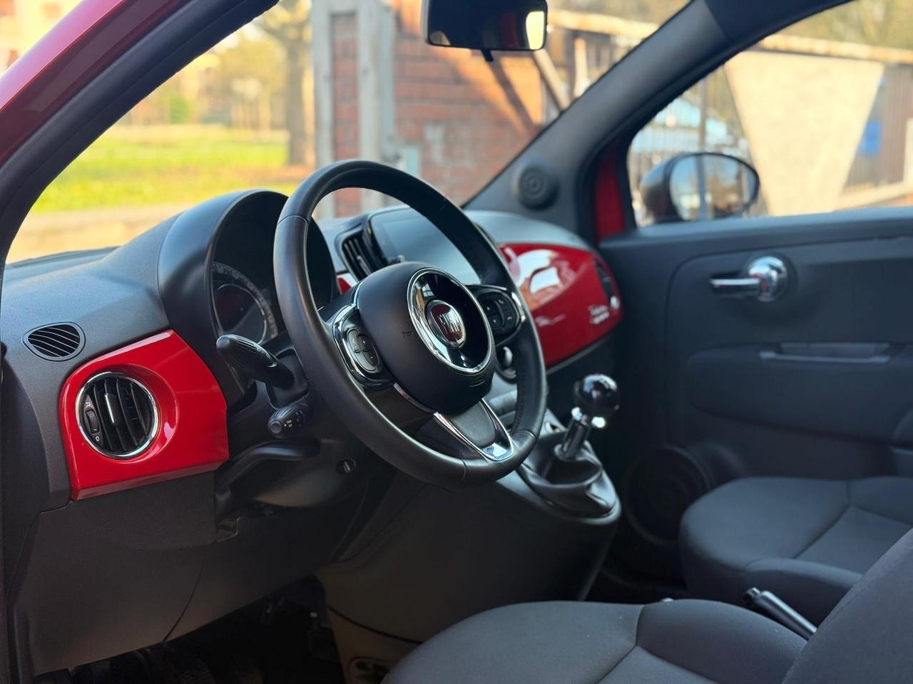 Fiat 500 1.0 Hybrid Red