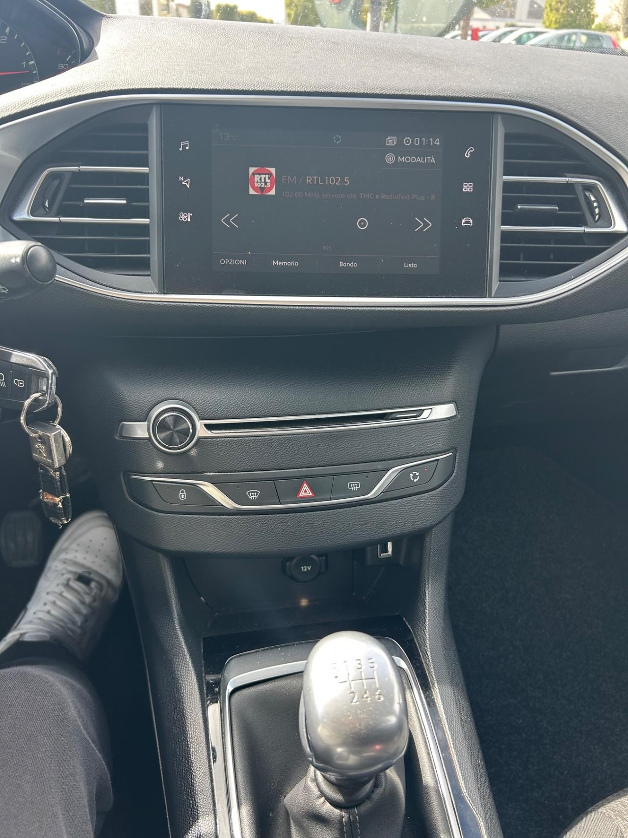 Peugeot 308 BlueHDi 130 S&S SW Allure da vetrina