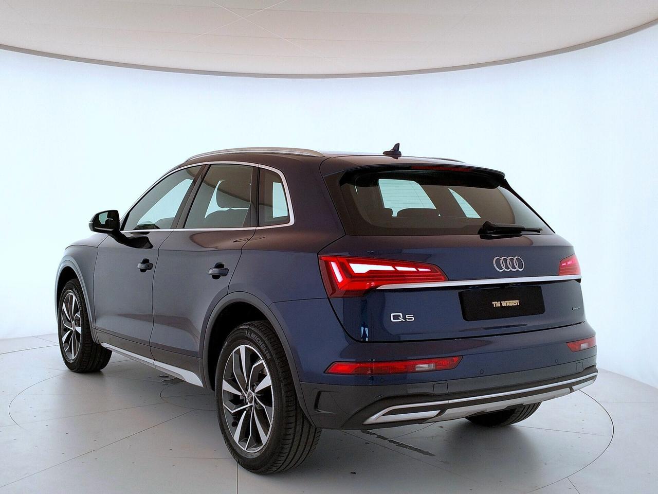 AUDI Q5 40 2.0 tdi mhev 12V Business Advanced quattro s-tronic - IVA ESPOSTA