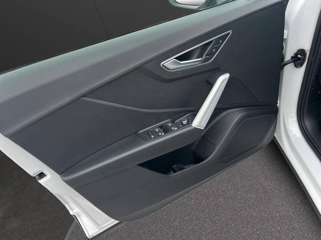 Audi Q2 30 1.6 tdi Business s-tronic my19