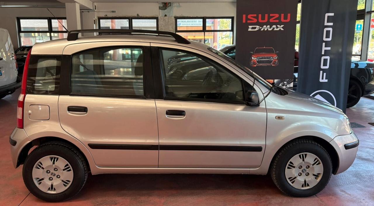 FIAT PANDA CAMBIO AUT. DUALOGIC Benzina 1200 CV 60 X NEOPATENTATI Km136.409 Certificati
