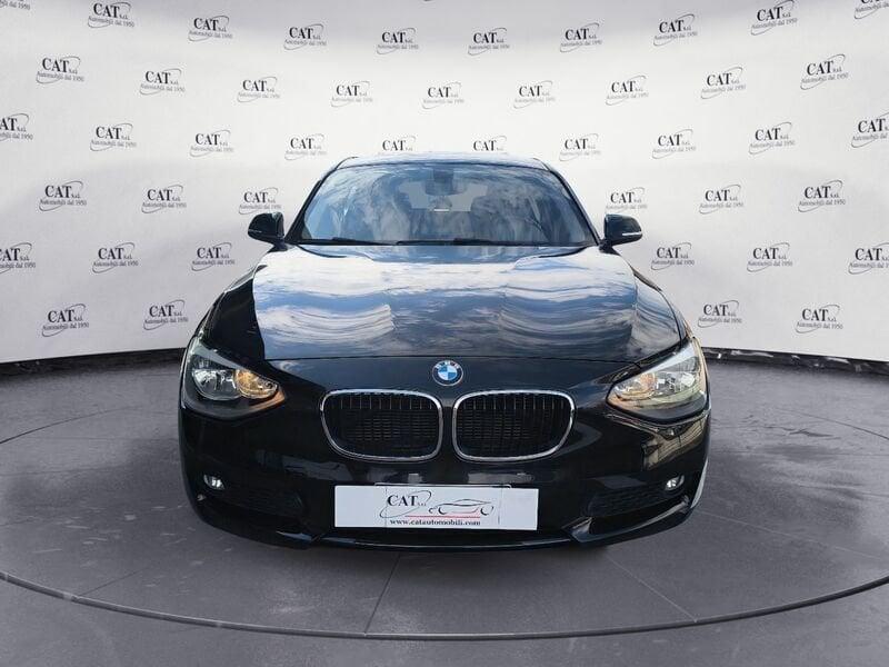BMW Serie 1 118d 5p. Unique