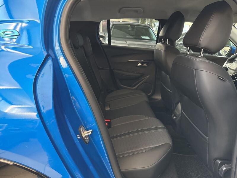 Peugeot 208 motore elettrico 136 CV 5 porte Allure