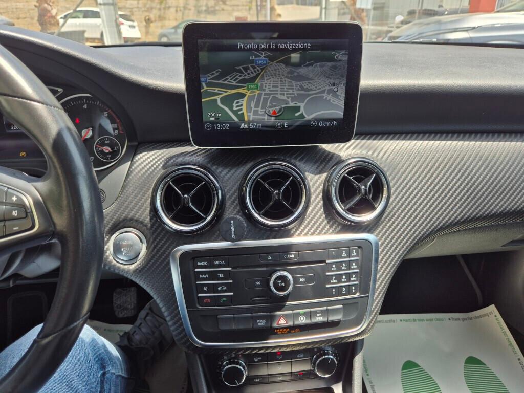 Mercedes GLA 180 d Manuale NAVI LED