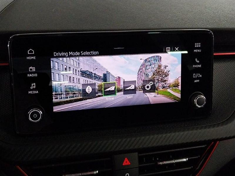 Škoda Kamiq 2024 1.0 TSI 115cv Monte Carlo DSG