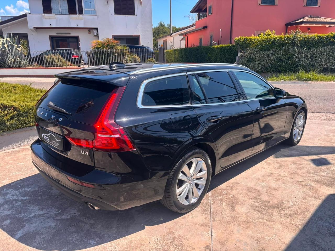 Volvo V60 B4 (d) Geartronic R-Design