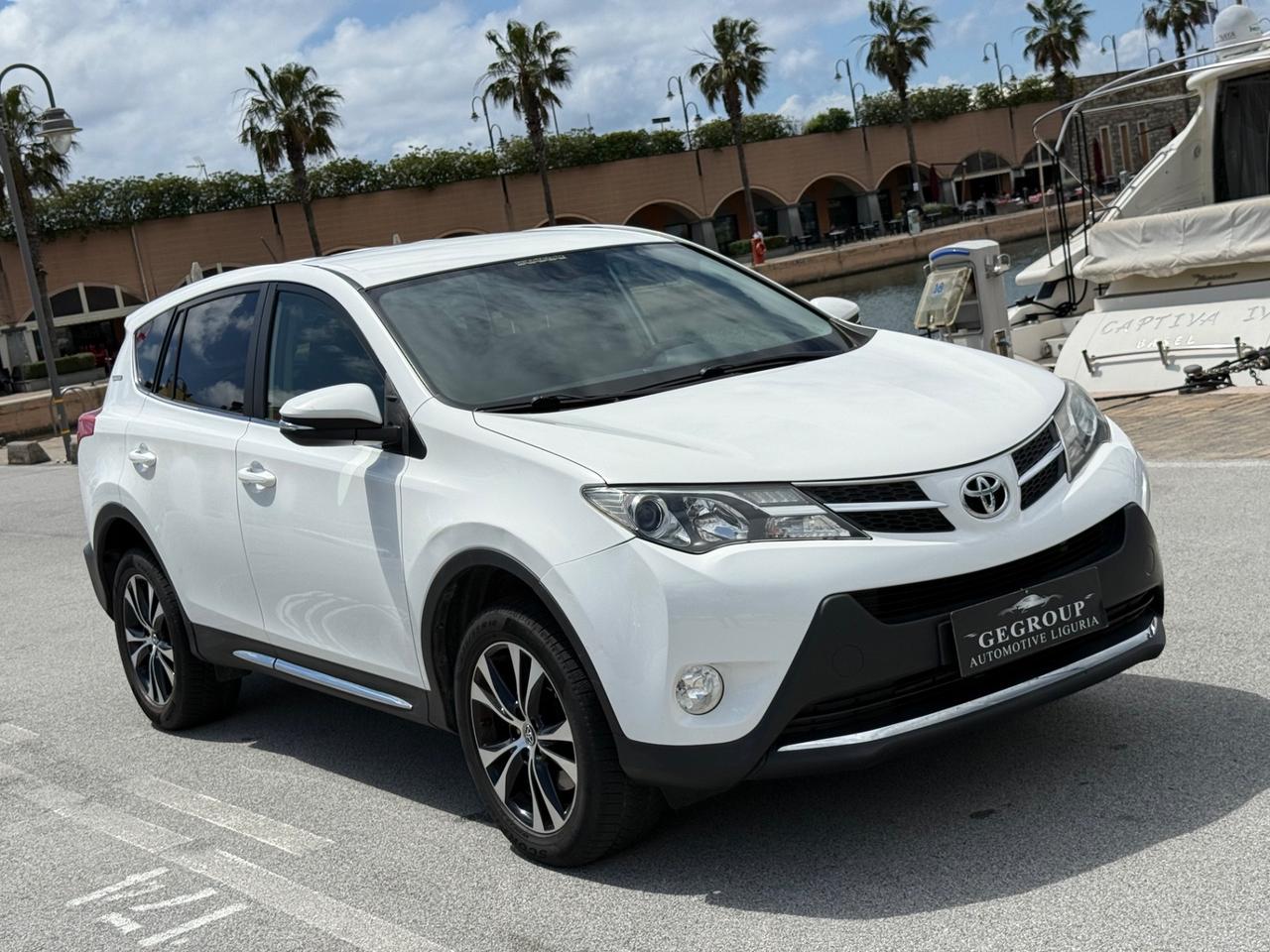 Toyota RAV 2.0 D-4D 4WD Lounge-FULL OPTIONAL