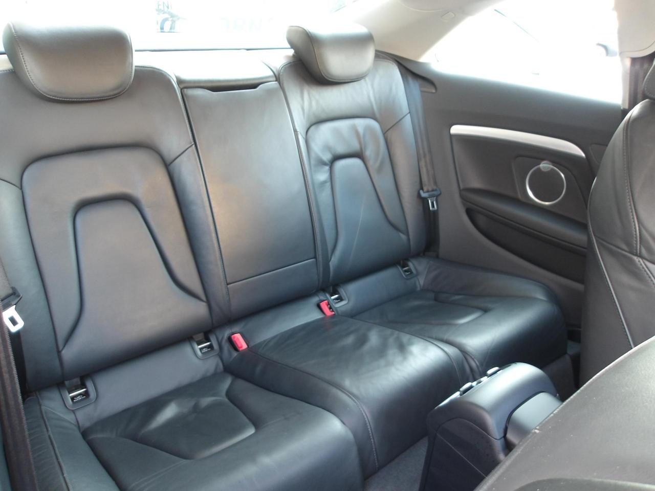 AUDI A5 Coupe 3.0 V6 tdi Ambition quattro