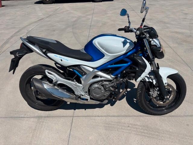 Suzuki Gladius 650 - 2009