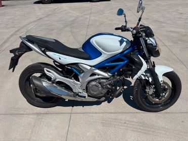 Suzuki Gladius 650 - 2009