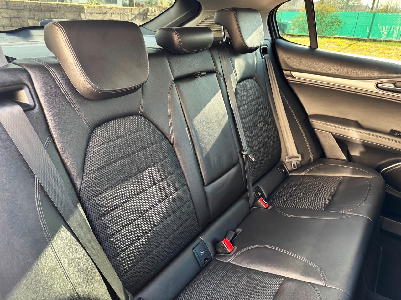 Alfa Romeo Stelvio 2.2 Executive Q4 AT8 210cv | PREZZO PROMO