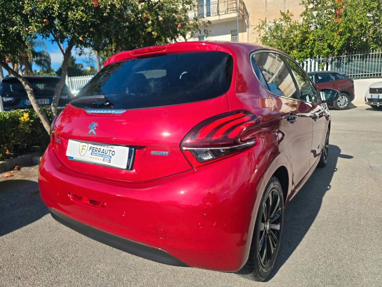 Peugeot 208 BlueHDi 75 5 porte Allure